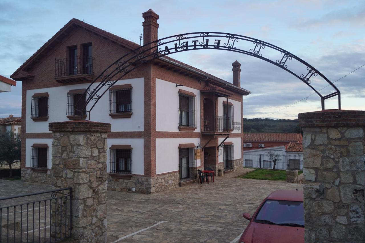 Apartamentos Rurales Monfraguee Торрехон-ель-Рубіо Екстер'єр фото