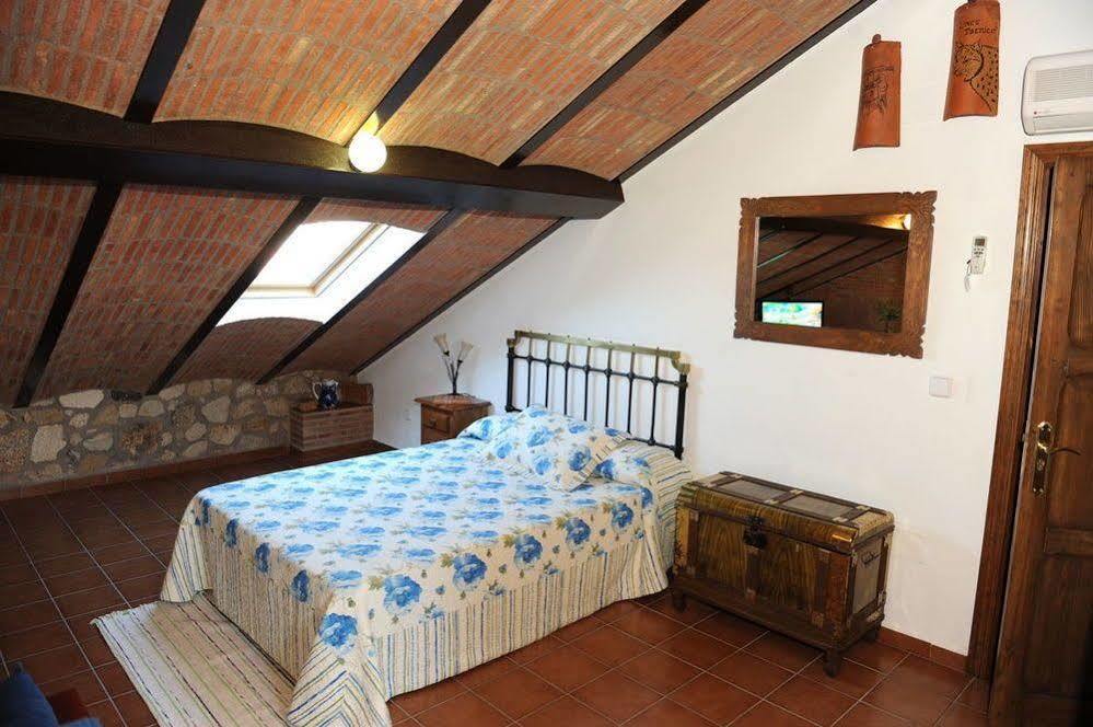 Apartamentos Rurales Monfraguee Торрехон-ель-Рубіо Екстер'єр фото