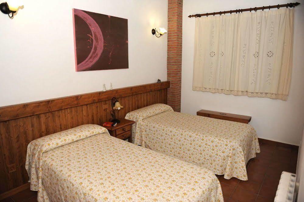 Apartamentos Rurales Monfraguee Торрехон-ель-Рубіо Екстер'єр фото